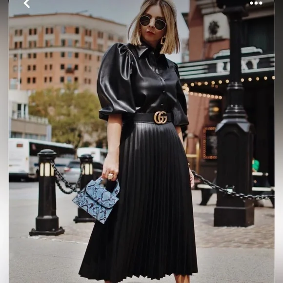 New Look Skirts New Look Black Pleated Midi Skirt Size